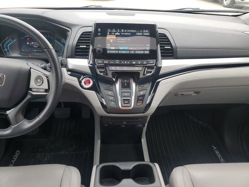 Used 2023 Honda Odyssey Touring image 10