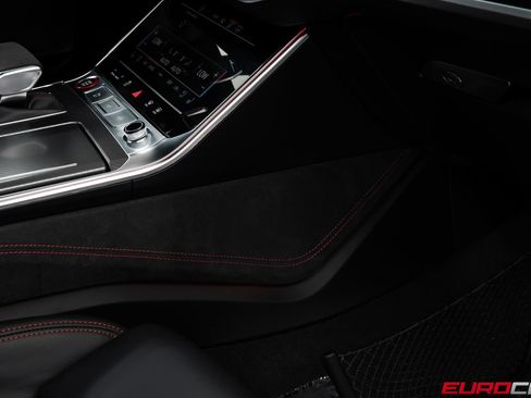 Used 2023 Audi RS 6 AWD/4WD image 33