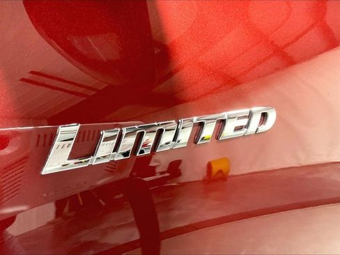 Used 2010 Toyota Highlander Limited image 8