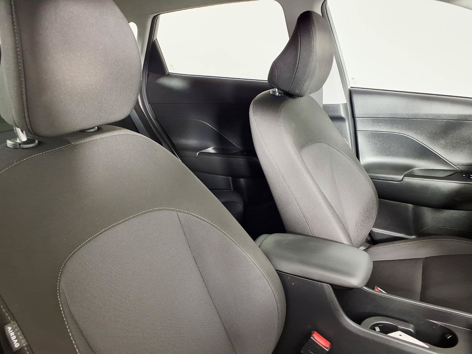 Certified 2024 Hyundai Kona SEL FWD image 10