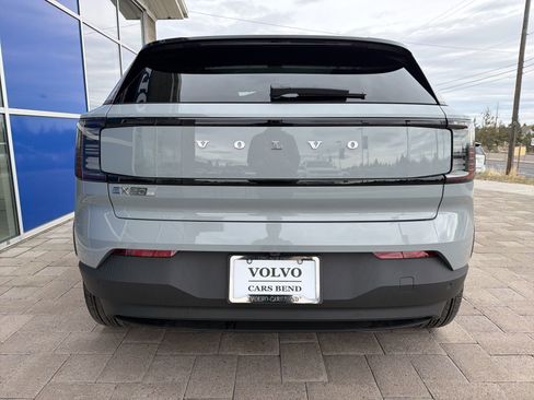 New 2026 Volvo EX30 Plus w/ Climate Package image 6