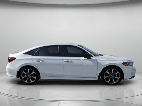 Used 2026 Honda Civic Sport Touring image 9