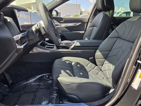 New 2026 BMW 740i RWD image 10