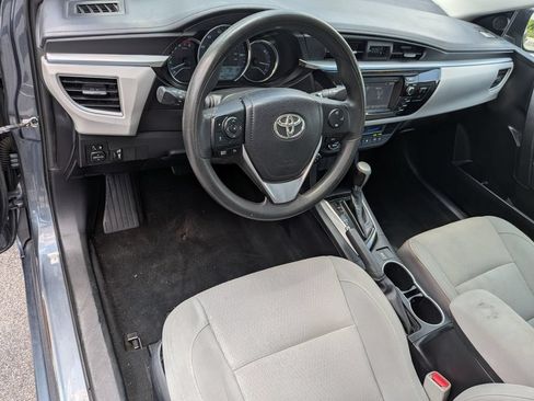 Used 2015 Toyota Corolla LE FWD image 12