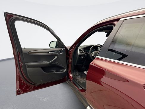 Used 2023 BMW X3 xDrive30i w/ Premium Package image 9