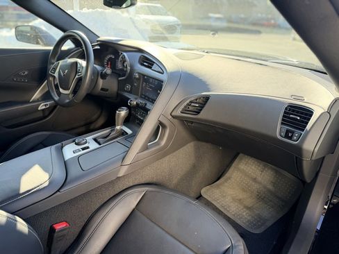 Used 2015 Chevrolet Corvette Stingray Coupe w/ 2LT Preferred Equipment Group image 17