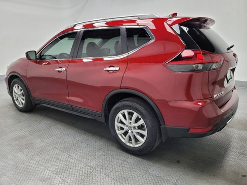 Used 2019 Nissan Rogue SV image 3