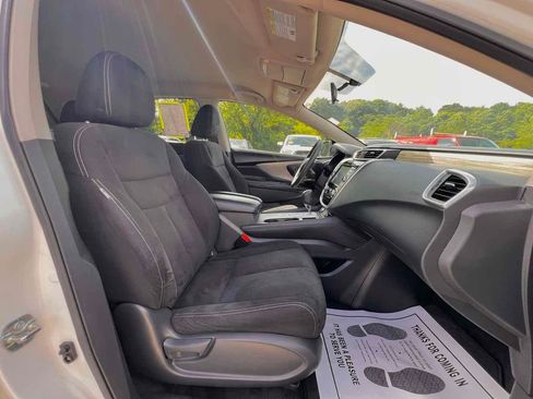 Used 2018 Nissan Murano S image 13