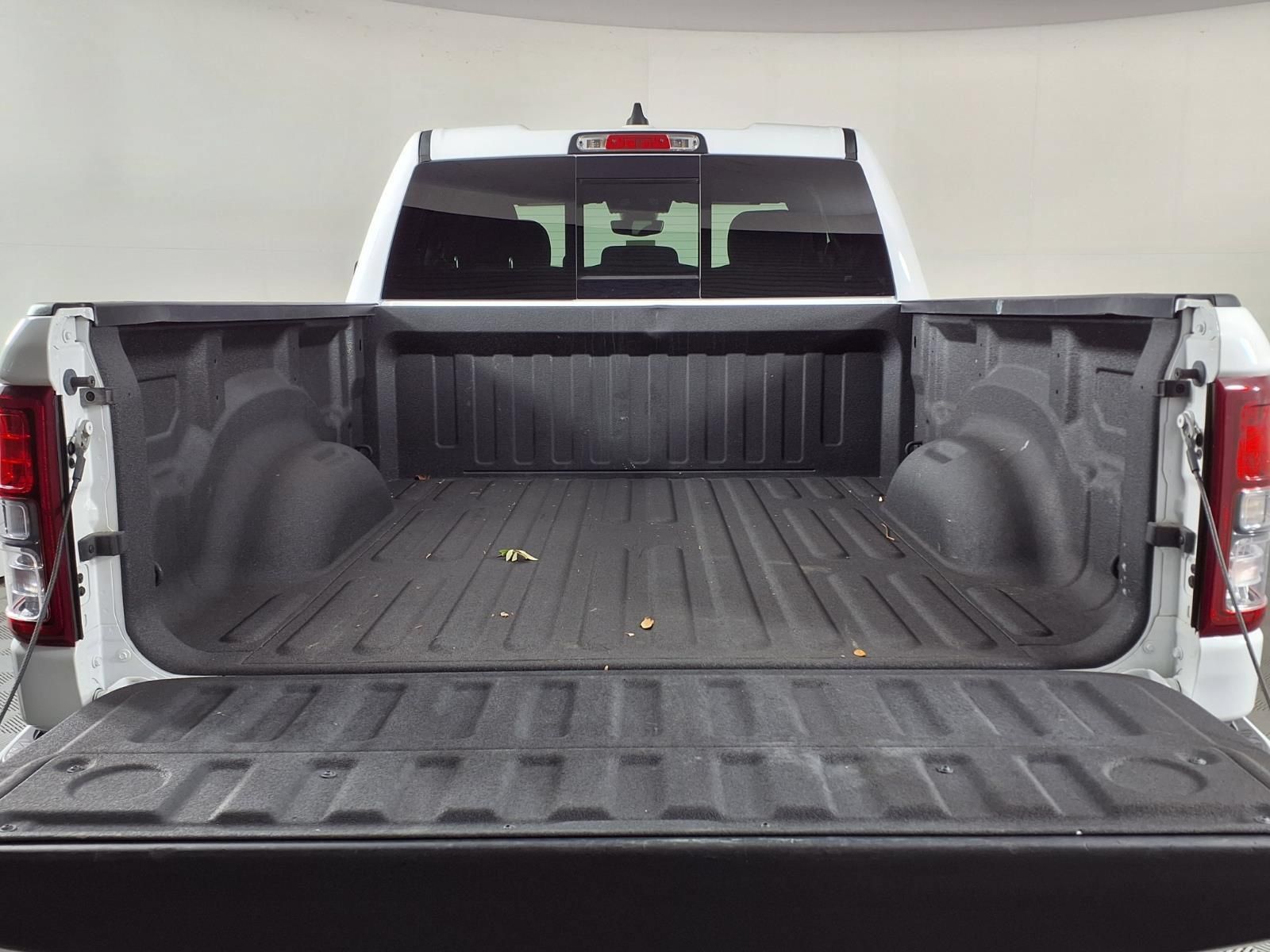 Used 2022 RAM 1500 Big Horn AWD/4WD image 14