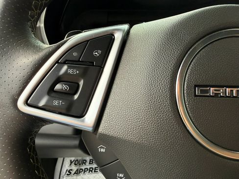 Used 2016 Chevrolet Camaro SS RWD image 22