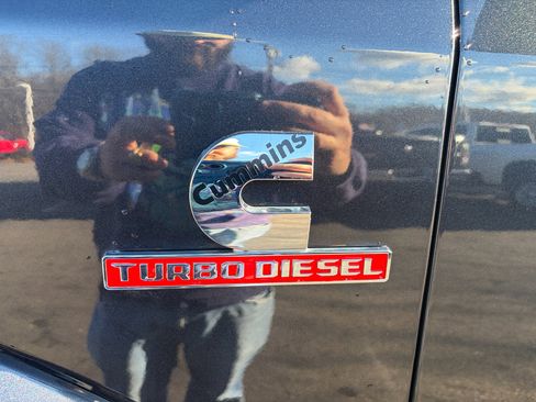 Used 2021 RAM 2500 Laramie image 13