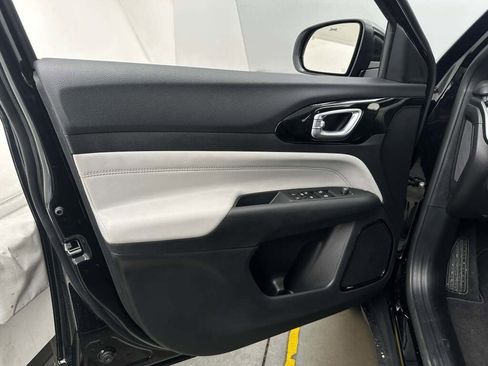 New 2026 Jeep Compass Limited image 20