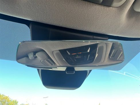 Used 2024 Toyota Corolla Cross LE image 24