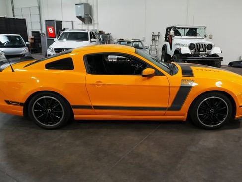 Used 2013 Ford Mustang Boss 302 w/ Boss 302 Accessory Pkg image 4