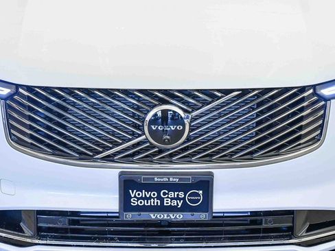 New 2026 Volvo XC90 T8 Ultra w/ Protection Package Premier image 8