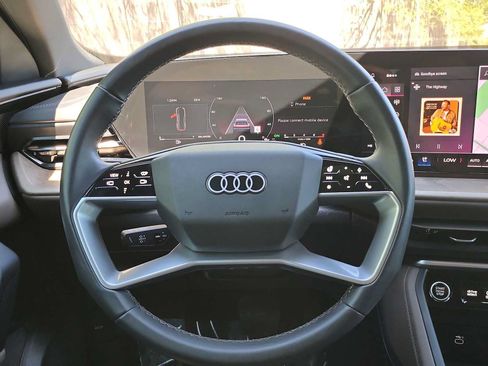 Used 2025 Audi Q5 Prestige AWD/4WD image 19
