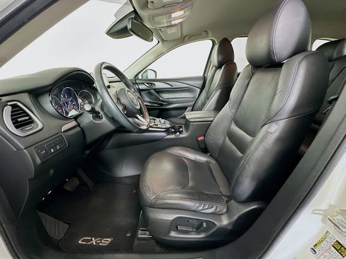 Used 2018 MAZDA CX-9 Touring FWD image 13