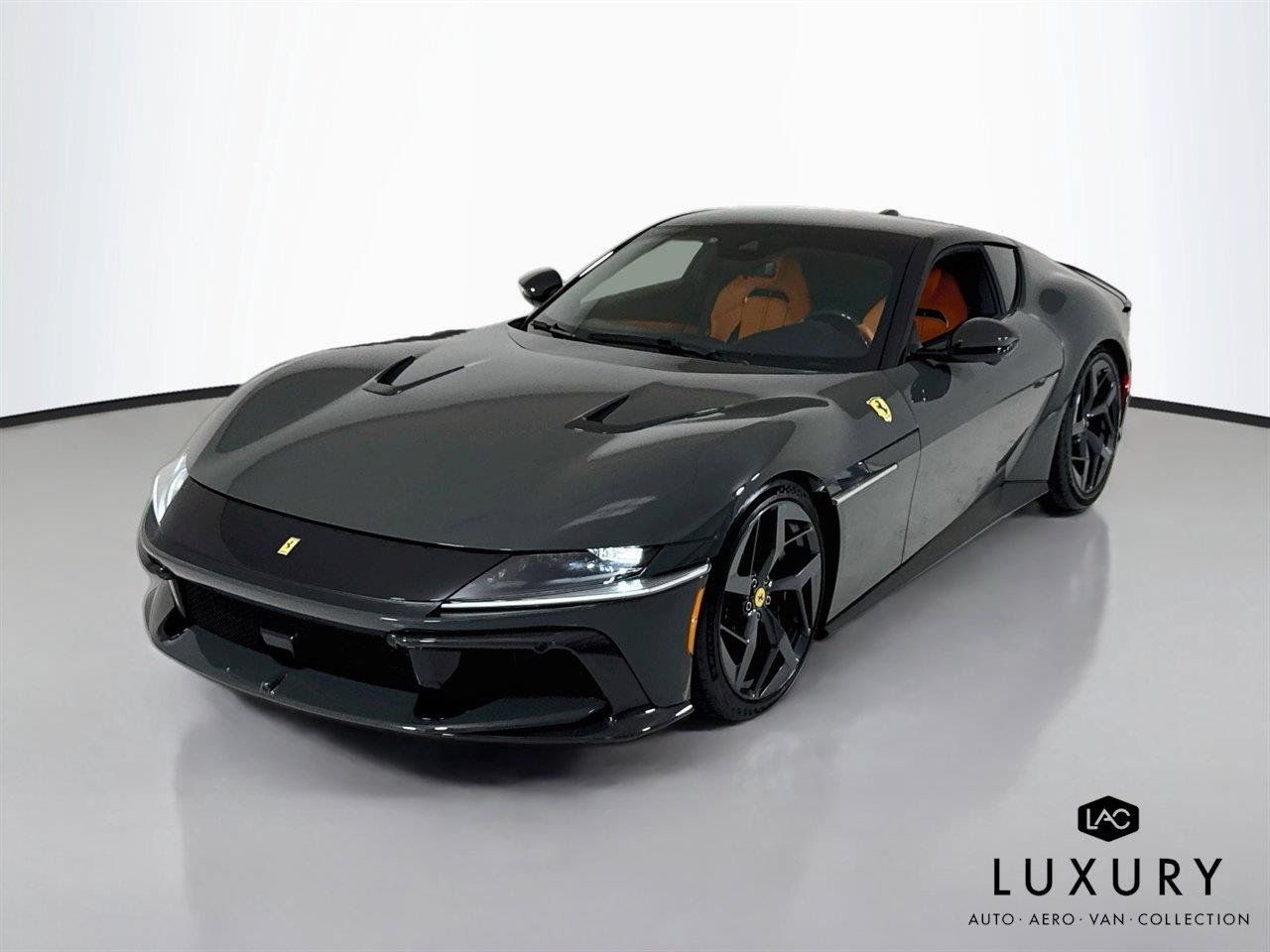 Used 2025 Ferrari 12Cilindri RWD image 4
