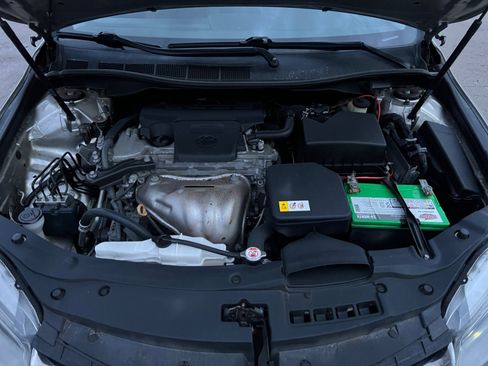 Used 2017 Toyota Camry SE image 32