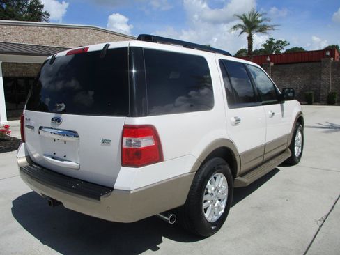 Used 2013 Ford Expedition XLT RWD image 13