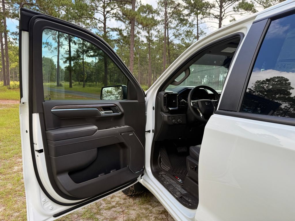 New 2026 Chevrolet Silverado 1500 RST AWD/4WD image 15