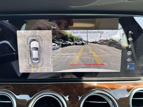Used 2022 Mercedes-Benz E 350 4MATIC Sedan image 23
