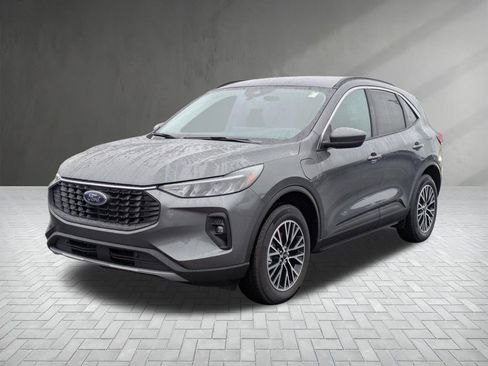 New 2024 Ford Escape SE image 2