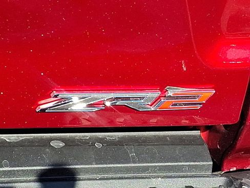 Used 2024 Chevrolet Colorado ZR2 w/ Technology Package image 30