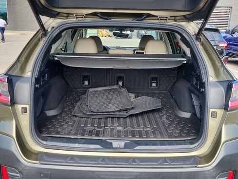 Used 2020 Subaru Outback Limited image 14