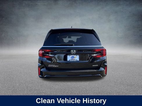 Used 2026 Honda Odyssey Touring image 5