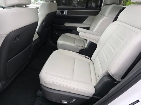 Used 2025 Hyundai Santa Fe Calligraphy AWD/4WD image 20