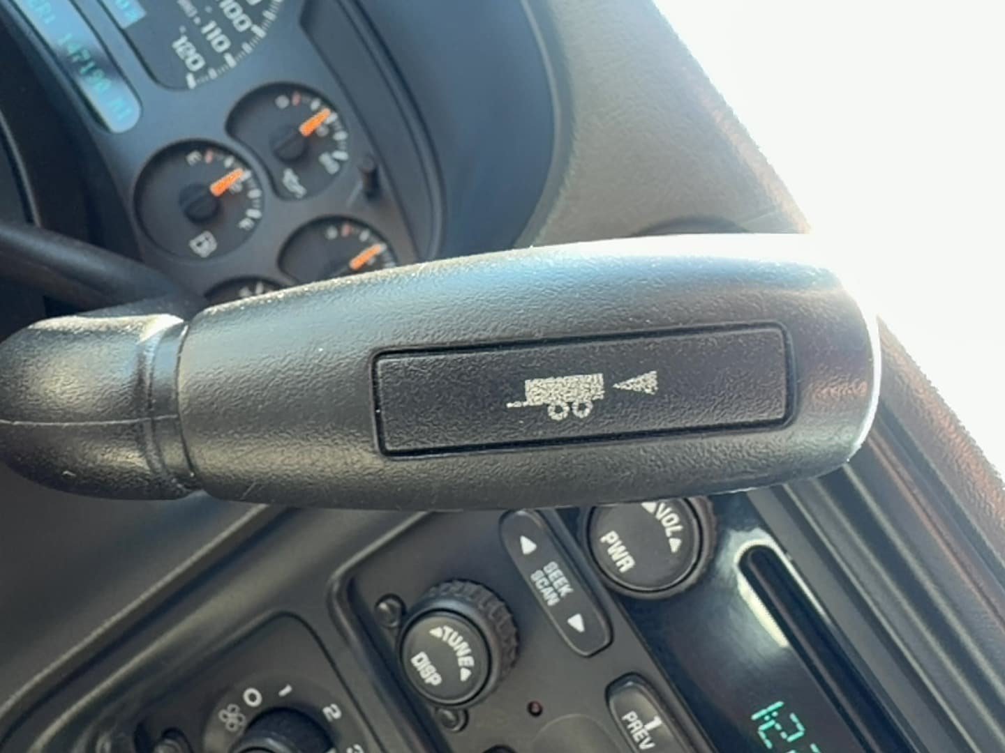 Used 2003 Chevrolet Avalanche 4x4 w/ Personal Security Package image 15