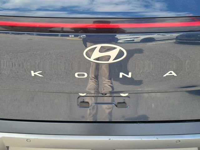 Used 2024 Hyundai Kona Limited AWD/4WD image 8