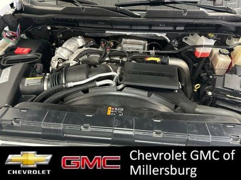 Used 2022 Chevrolet Silverado 2500 LT w/ Convenience Package image 9
