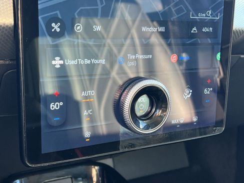 Used 2021 Ford Mustang Mach-E Select image 21