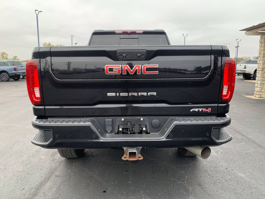 Used 2023 GMC Sierra 3500 AT4 w/ AT4 Preferred Package AWD/4WD image 4
