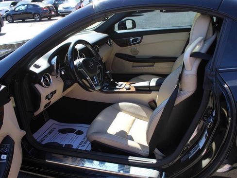 Used 2015 Mercedes-Benz SLK 250 w/ Premium Package image 14