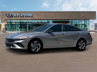 Used 2025 Hyundai Elantra Sport FWD video 2