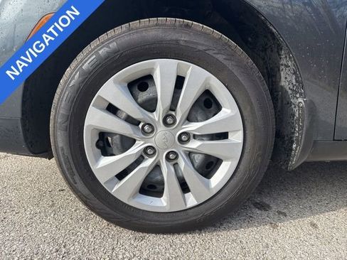 Used 2024 Kia Soul LX image 9