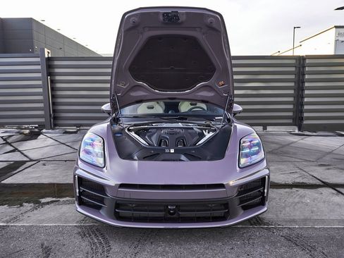 Used 2025 Porsche Panamera 4 w/ Premium Package image 16