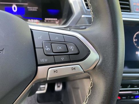 Certified 2023 Volkswagen Tiguan SE R-Line AWD/4WD image 16