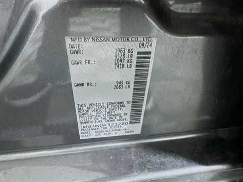 Used 2025 Nissan Altima 2.5 SV image 12