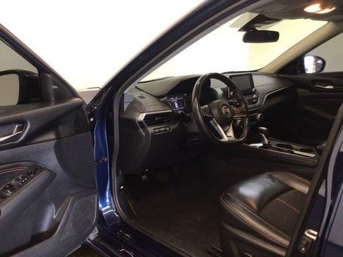 Used 2022 Nissan Altima 2.5 SR FWD image 8