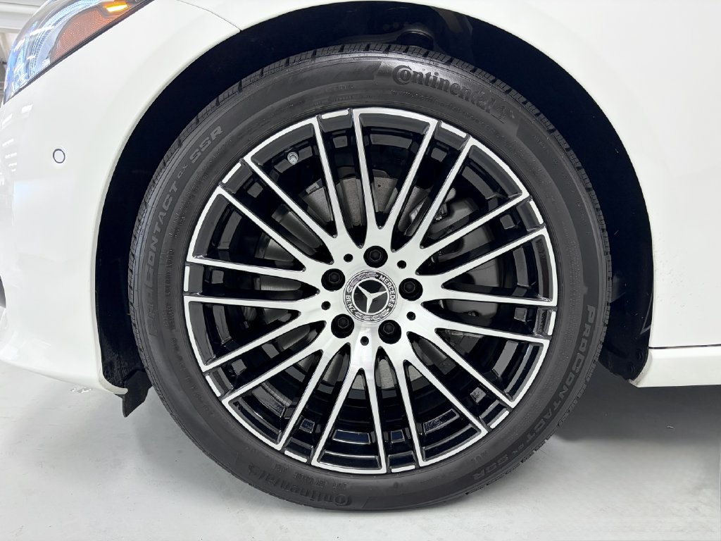 Used 2025 Mercedes-Benz C 300 4MATIC Sedan image 11