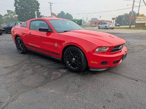 Used 2012 Ford Mustang Premium RWD image 4