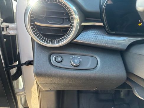 New 2026 Chevrolet Trax ACTIV w/ Driver Confidence Package FWD image 19
