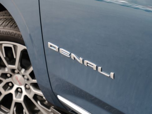 New 2026 GMC Yukon XL Denali w/ Sun & Power Step Package image 5