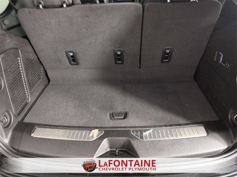 Used 2024 Chevrolet Tahoe Z71 w/ Luxury Package image 27