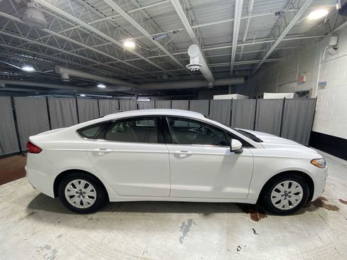 Used 2019 Ford Fusion S image 27