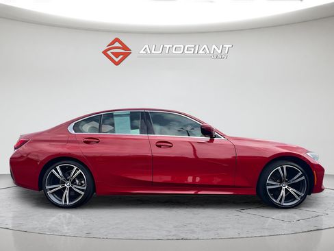 Used 2021 BMW 330i Sedan w/ Convenience Package RWD image 9